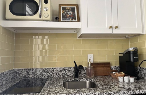 Safety Harbor Hotel | Discover QN Studio: Oceanfront Bliss Near Downtown