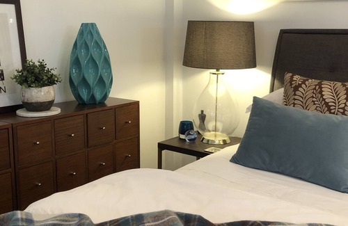 Korweinguboora Apartment | Relax & recharge with nightly kangaroos, a little out of Daylesford.