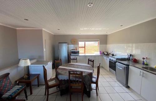 Boggoms Bay Apartment | Serene Haven with Ocean View & 4-Star Comfort