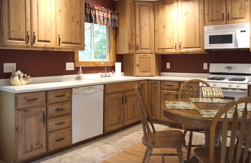 New Auburn House | Tranquil Retreat: Revitalize in Lower Long Lake Area