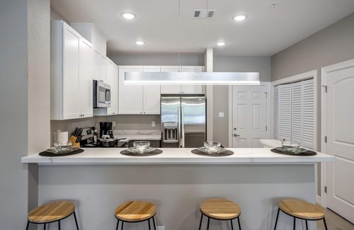 North Houston House | Relax and Rejuvenate in a Serene Gated Community