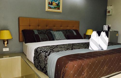 Banphot Phisai House | Budget-Friendly Relax Resort: Pet & Child Friendly Bliss