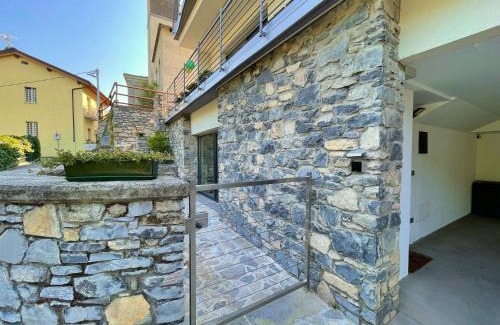 Laglio House | Serene Getaway: Romantic Oceanfront Views Await You