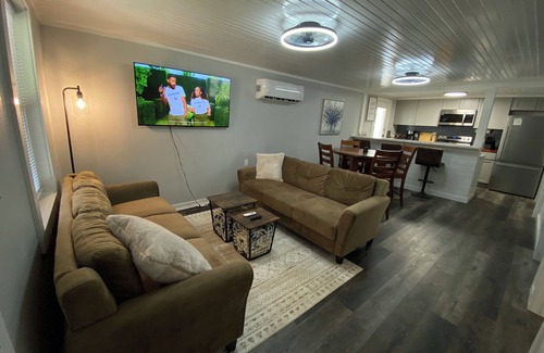 Longtown Cabin | Relax & soak up the lake life!