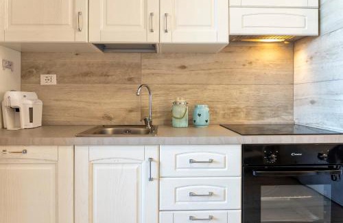 Paduledda House | Tranquil Retreat: Pet & Child Friendly Stay Awaits