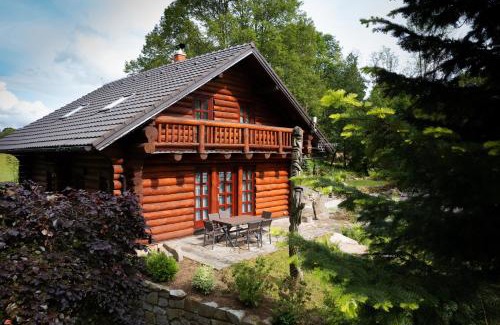 Clunek Villa | Serene Oceanfront Retreat at Relax Srub Kunějov