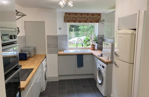 Wickham House | Enjoy Peaceful Woodland Retreat at the Annex, Capers End!
