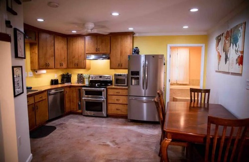 Grand Bay House | Discover Relaxation at The Dome Home - Rated 10/10!