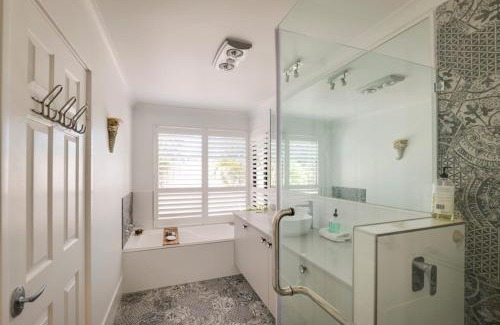 Geographe House | Relax to the Max - Pet Friendly Beach Retreat