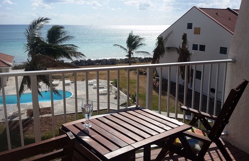 Williams Town Condo | Soothing Oceanfront Retreat with Pool and Spa Amenities