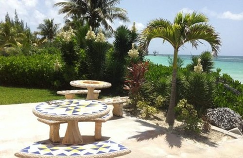 Williams Town Condo | Soothing Oceanfront Retreat with Pool and Spa Amenities