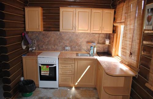Volyn Oblast House | Relax in Comfort: Guest Rated 10/10 with Hot Tub Access