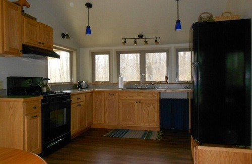 Fort Hill Cottage | Peaceful Retreat Near GAP Trail and Fallingwater