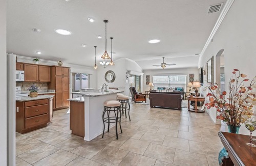 Fruitland Park Villa | Relax & Unwind in This Charming 3/2 Courtyard Villa in Pine Ridge!