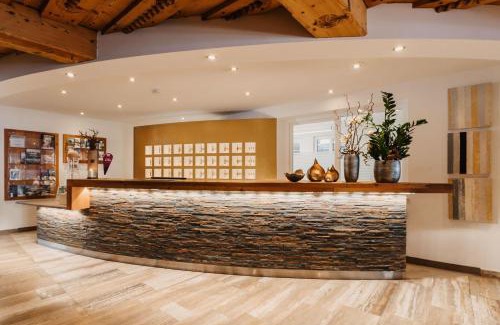 Hinterstoder Hotel | Relax at Poppengut: Pet-Friendly Hotel with Pool Access