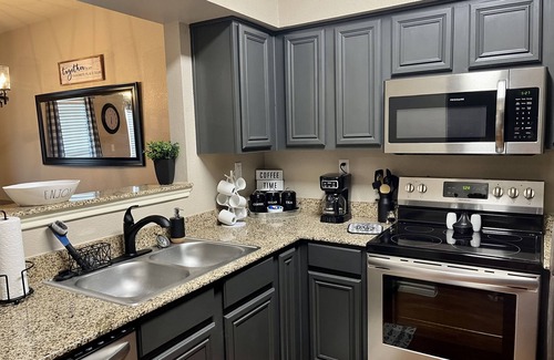 Afton House | Family-Friendly Townhouse Retreat on Scenic Monkey Island