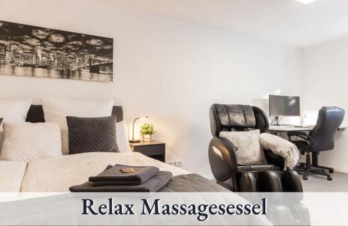Bergerhausen Apartment | Inviting RelaxApartment with Massage Chair and Smart TV