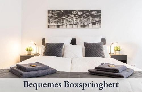 Bergerhausen Apartment | Inviting RelaxApartment with Massage Chair and Smart TV