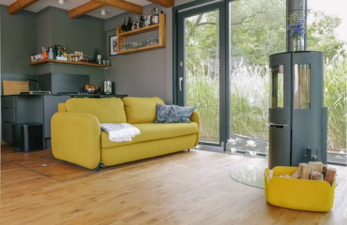 Bad Freienwalde Boat Rental | Tranquil Houseboat Retreat with Ocean Views in Nature