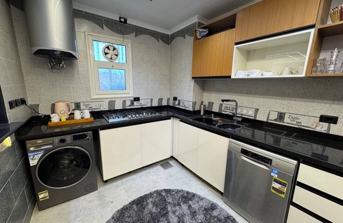 Aswan Apartment | Peaceful Retreat with Pet-Friendly Amenities for Families