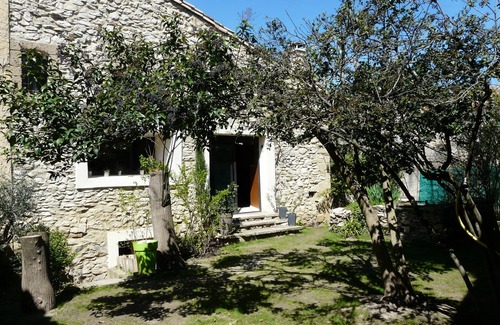 Saint-Bonnet-du-Gard Cottage | Unforgettable Family Getaway by Pont du Gard for 10 Guests