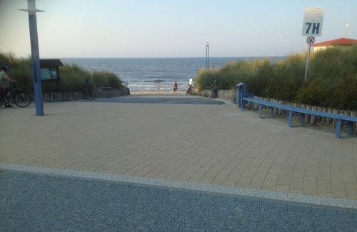 Zempin Apartment | Seaside Serenity: Modern Apartment with Spa and Sauna
