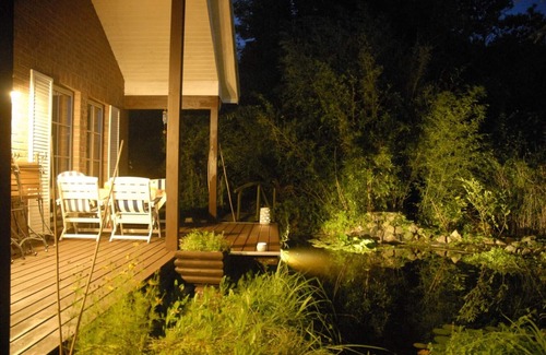 Klausdorf House | Tranquil Oceanfront Retreat with Breakfast & Family Amenities