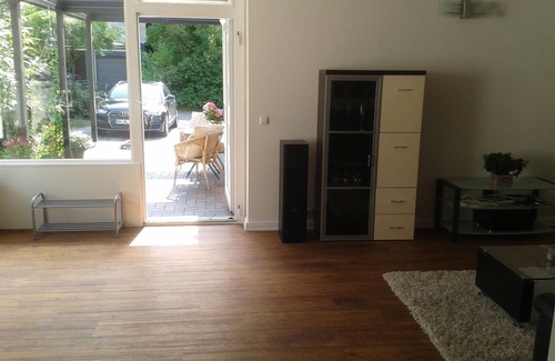 Wedel Apartment | Serene Oasis by Nature and Beach, Steps from Hamburg