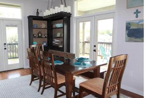 Livingston House | Relaxation on the lake