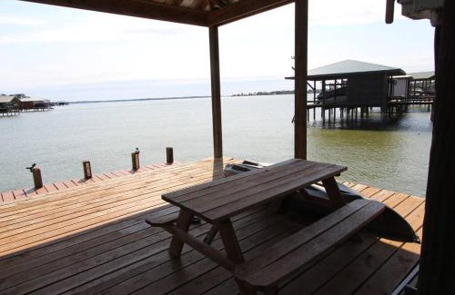 Livingston House | Relaxation on the lake