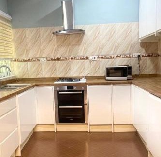 Koforidua House | Family-Friendly 4-Bed House in Koforidua Awaits You