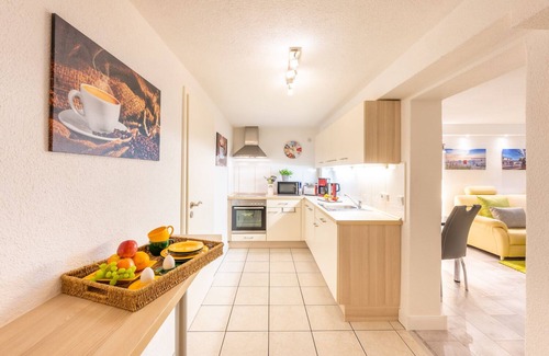 Binz Apartment | Idyllic Getaway at Binz Resort with Pool and Spa Amenities