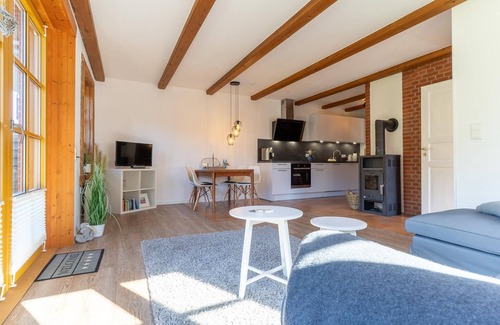Vollerwiek Apartment | Experience a Relaxing North Sea Getaway with Family Amenities