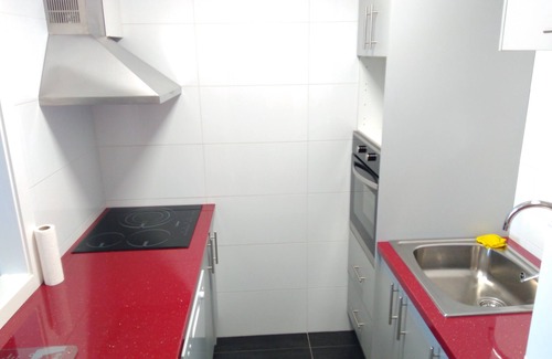 Lloret de Mar Apartment | Relaxing Getaway with Pool Near the Beach, Rated 10/10!