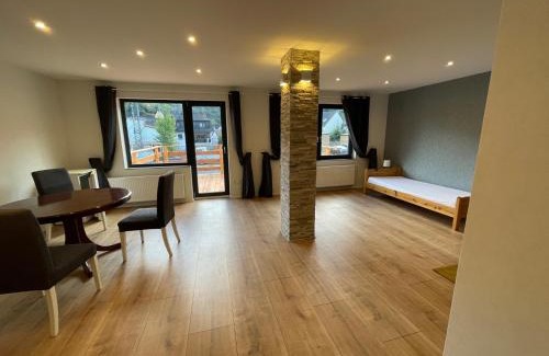 Ahrbruck Apartment | Welcoming Retreat at Relaxen am Waldesrand Fewo 1