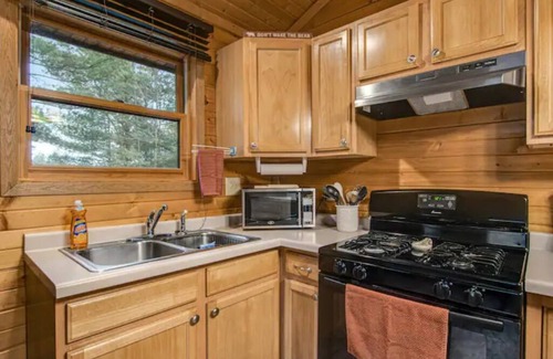 New Lisbon Cabin | Family-Focused Relaxin Cabins: Cozy 2BR Retreat Awaits