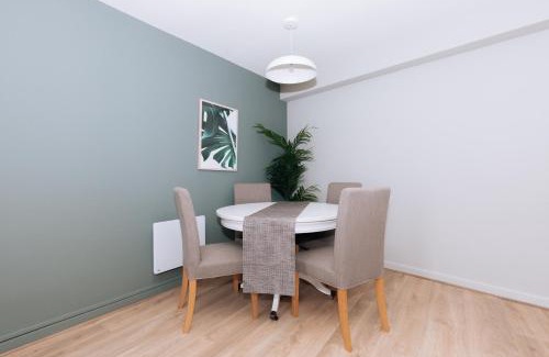The Liberties Apartment | Inviting 1BD Flat with Roof Terrace in Portobello