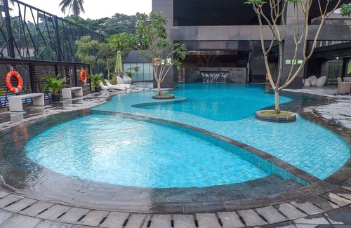 Pancoran Apartment | Budget-Friendly 1BR Apartment with Pool at L'Avenue Pancoran