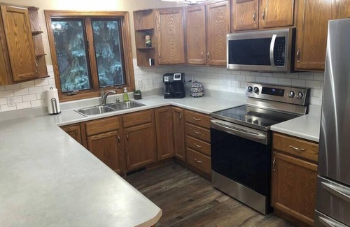 Sioux Falls House | Cozy 2 Bed 2 Bath Retreat with Garage & Pet Friendly Perks