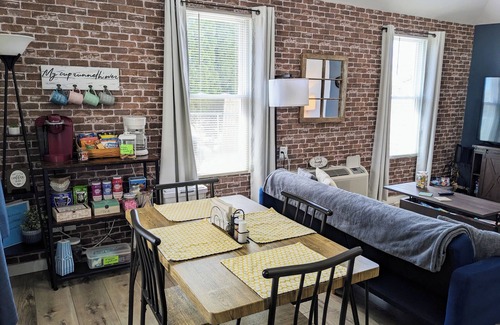 Buckeye Lake Cottage | Pet-Friendly 2-Bedroom Cottage with Hot Tub & Ocean View