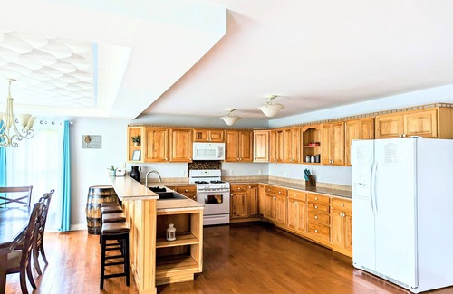 Chaplin House | Premier Countryside Home on Bourbon Trail with Game Room