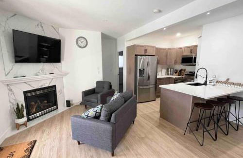 Foothills Apartment | Inviting 3 Bedroom Suite near Silver Star Resort