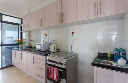 Kilimani Apartment | Comfortable 3-Bedroom Retreat with Free Parking & Child-Friendly