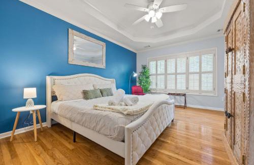 Buford House | Inviting 3BR Duplex Home with Pool & Patio for Families