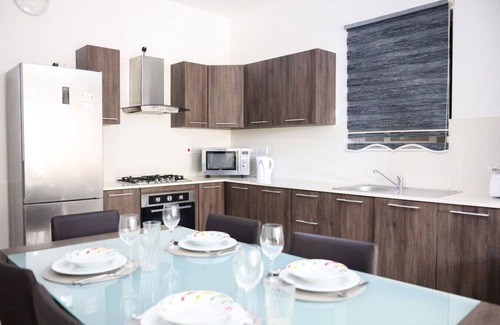 Marsalforn Apartment | Relaxing 3BR Home with Beautiful Views, Gozo