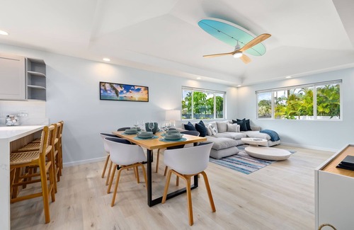 Kalama Tract Villa | Relaxing 5bd/3ba Kailua Home Just Steps from Kailua Beach with Wifi and A/C