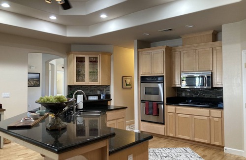 Atascadero House | Inviting Retreat with Prime Suites & Heated Pool Oasis