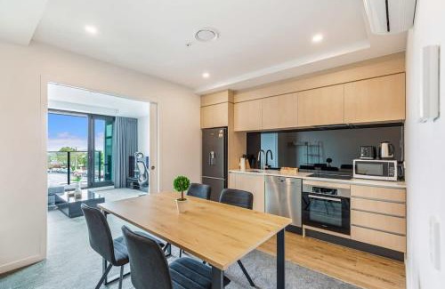 Mount Eden Apartment | Inviting Apartment Near Eden Park for Your Next Getaway