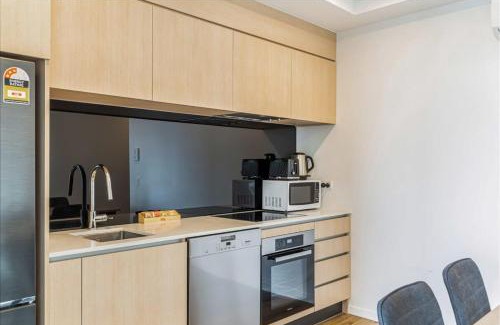Mount Eden Apartment | Inviting Apartment Near Eden Park for Your Next Getaway