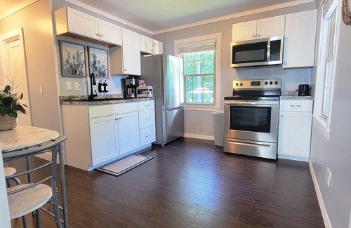 Kittery House | Immaculate Maine Seacoast Hotel with Family-Friendly Amenities